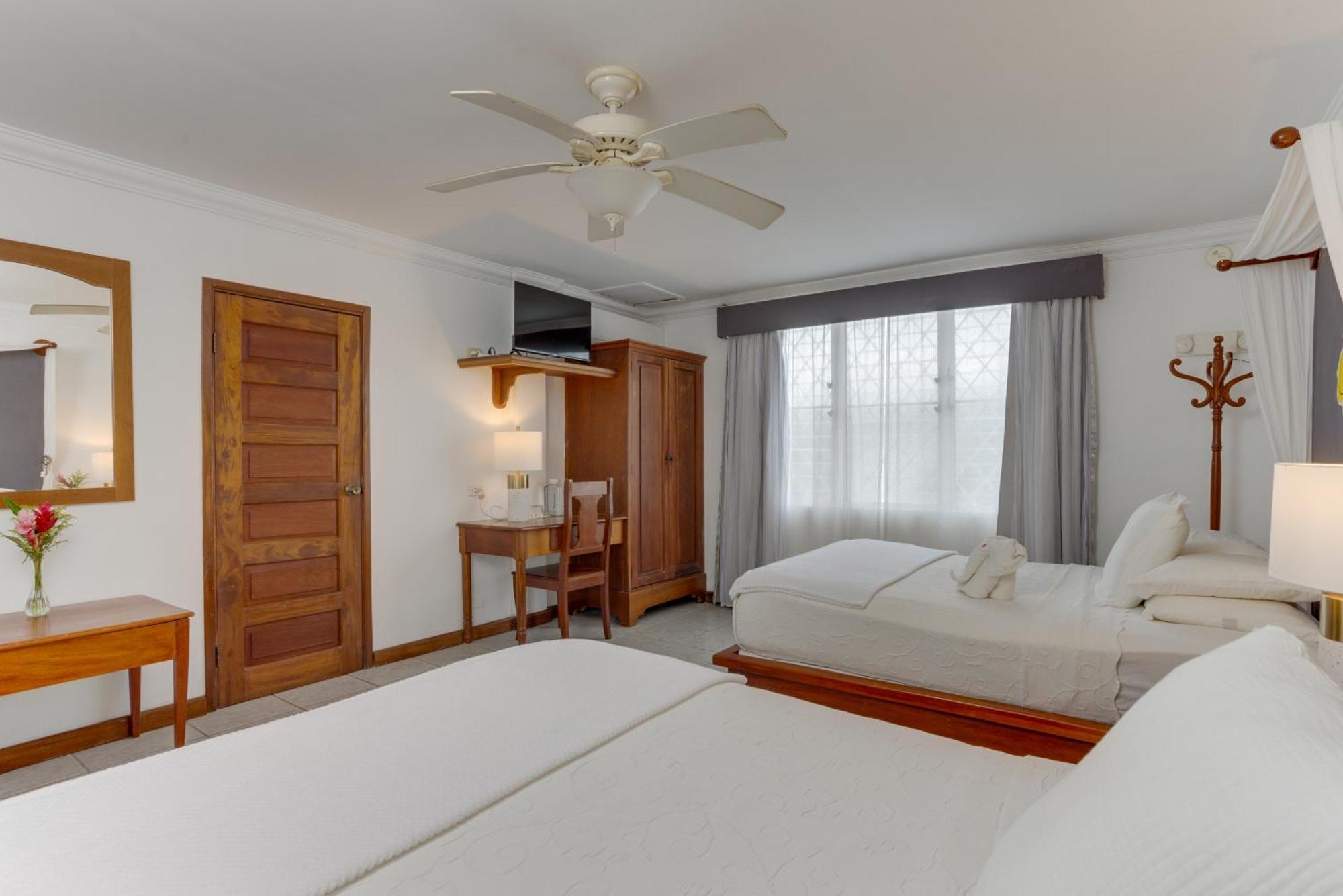 Villa Boscardi Belize City Exterior photo