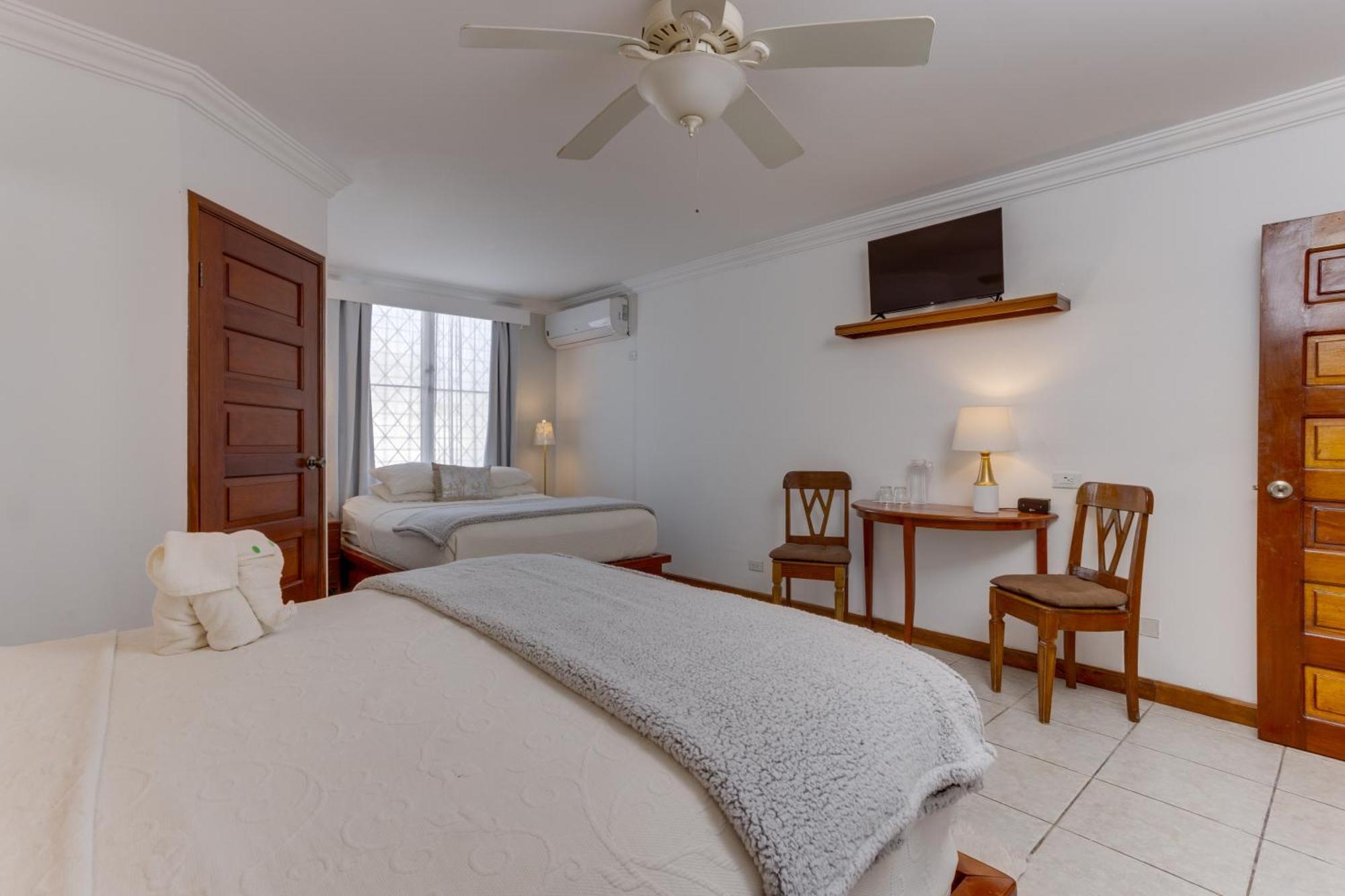 Villa Boscardi Belize City Exterior photo