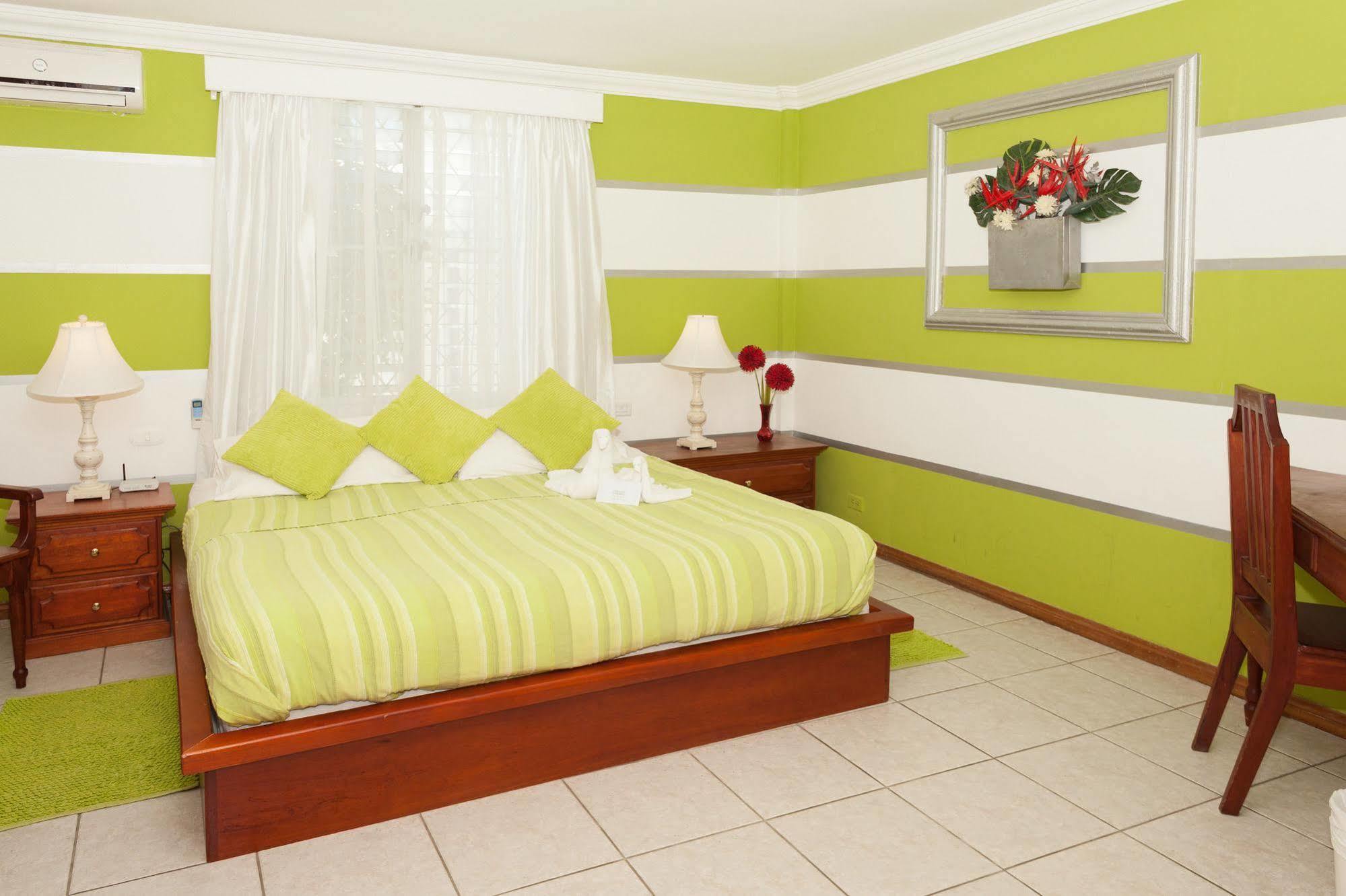 Villa Boscardi Belize City Exterior photo