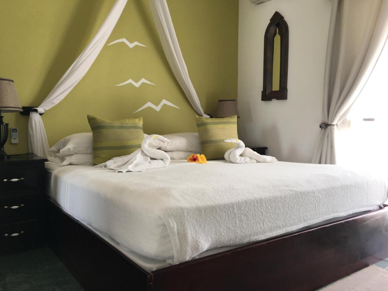 Villa Boscardi Belize City Exterior photo
