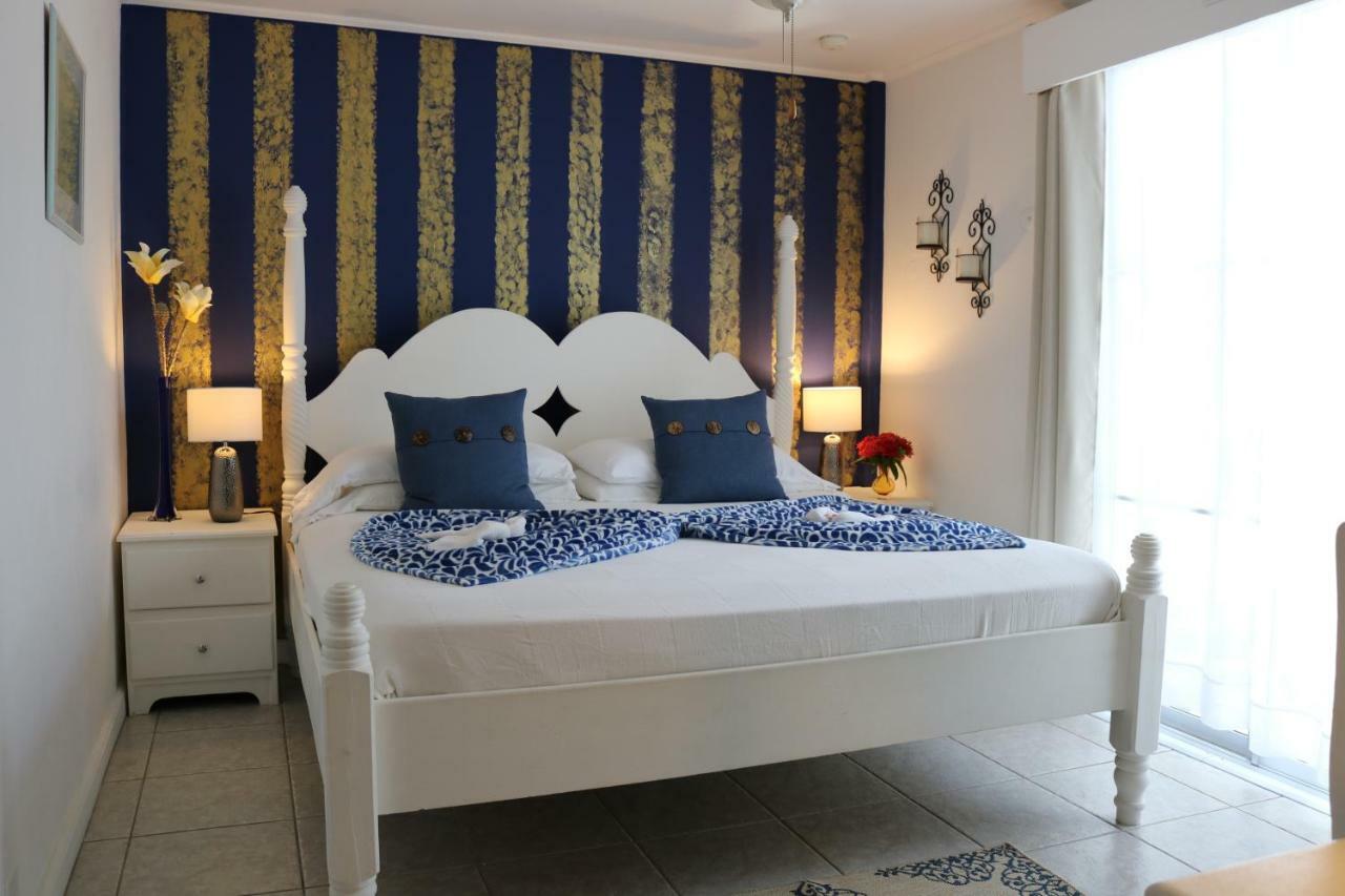 Villa Boscardi Belize City Exterior photo